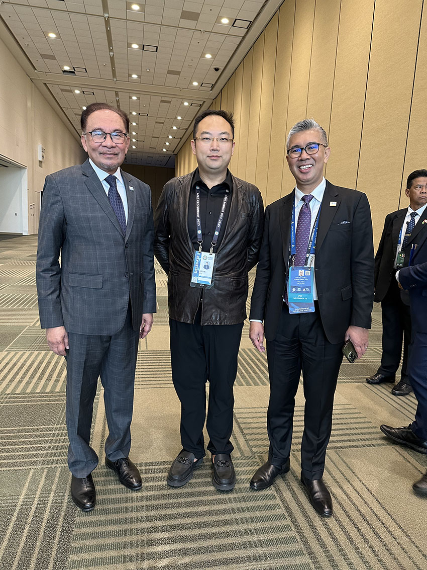 风险久久久久久亚洲精品影院