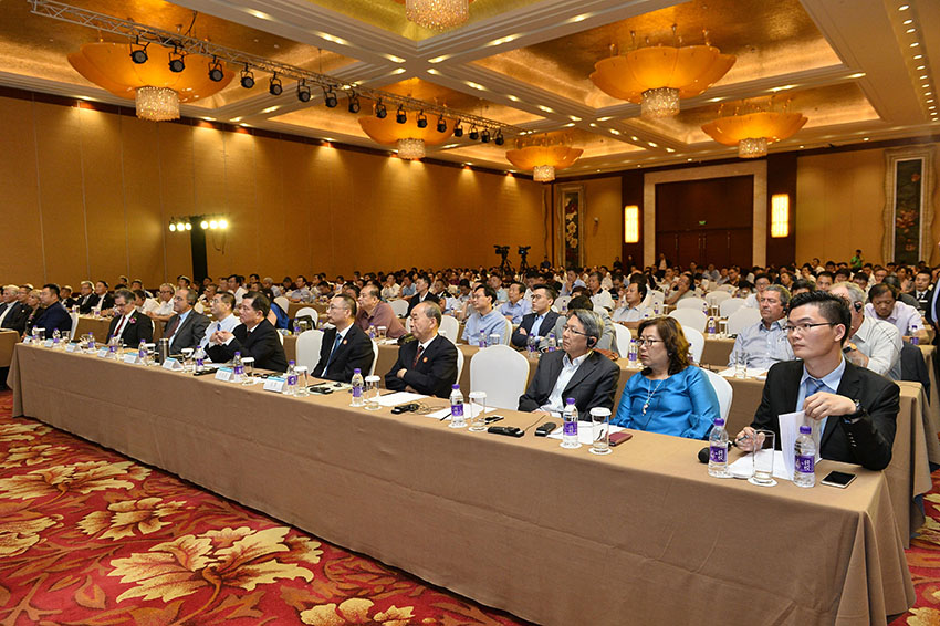 风险久久久久久亚洲精品影院