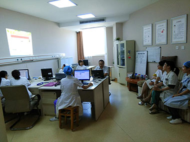 风险久久久久久亚洲精品影院