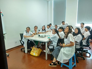 风险久久久久久亚洲精品影院