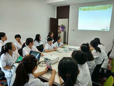 风险久久久久久亚洲精品影院