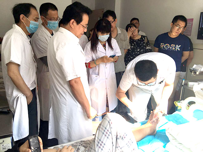 风险久久久久久亚洲精品影院