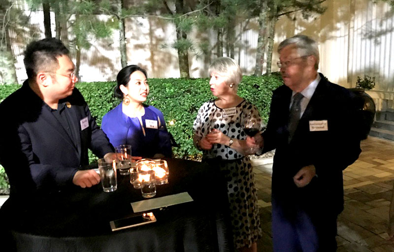 风险久久久久久亚洲精品影院