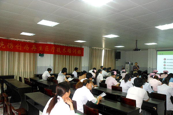 风险久久久久久亚洲精品影院