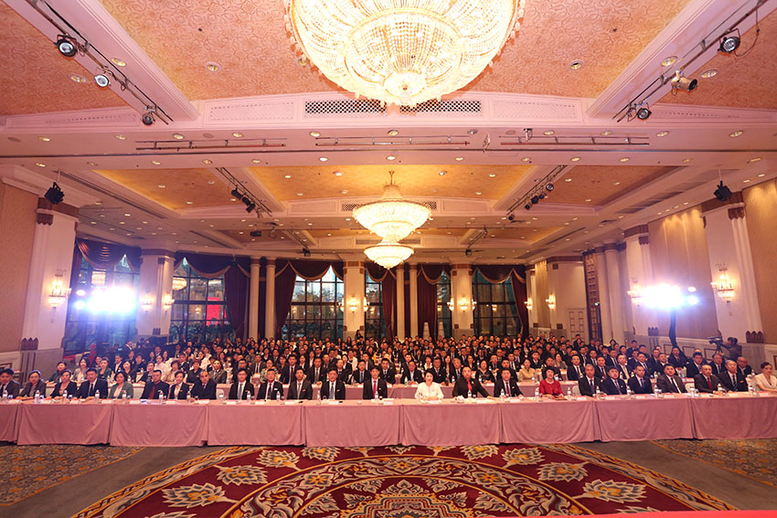 风险久久久久久亚洲精品影院