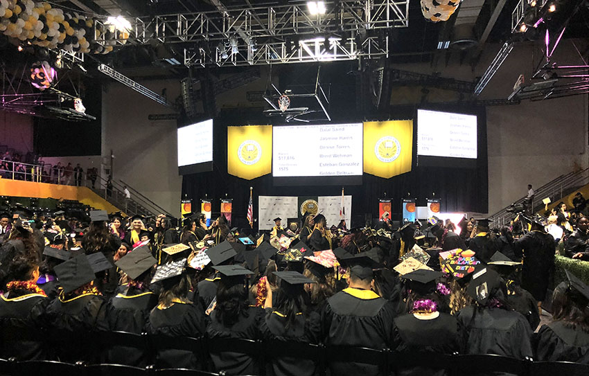 风险久久久久久亚洲精品影院