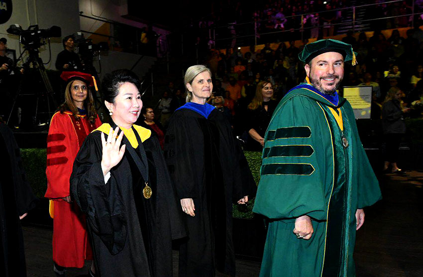 风险久久久久久亚洲精品影院