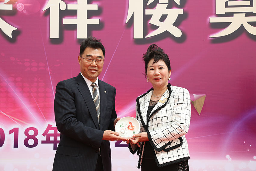 风险久久久久久亚洲精品影院