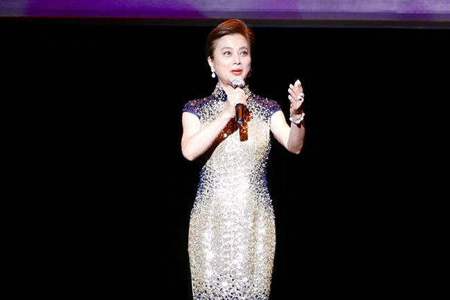 风险久久久久久亚洲精品影院