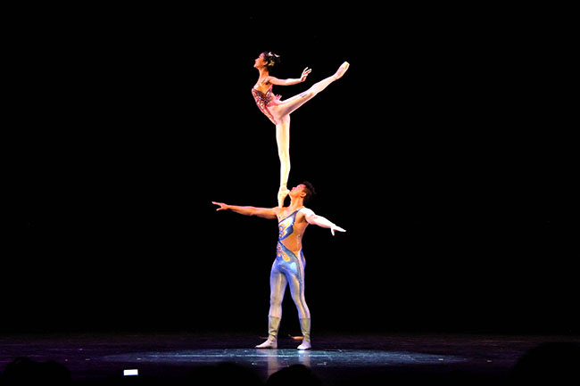 风险久久久久久亚洲精品影院