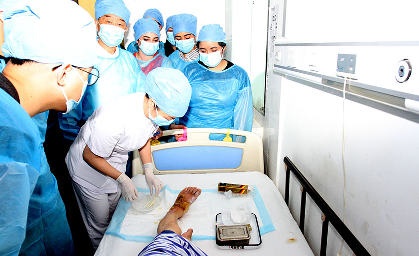 风险久久久久久亚洲精品影院