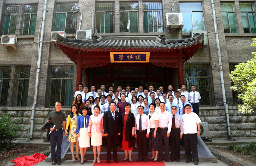 风险久久久久久亚洲精品影院