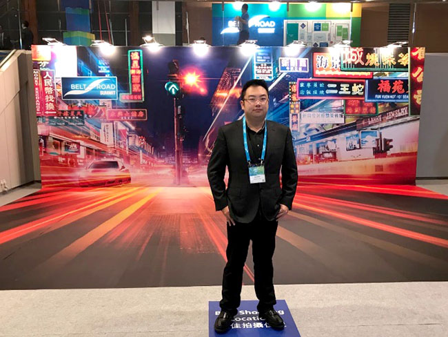 风险久久久久久亚洲精品影院