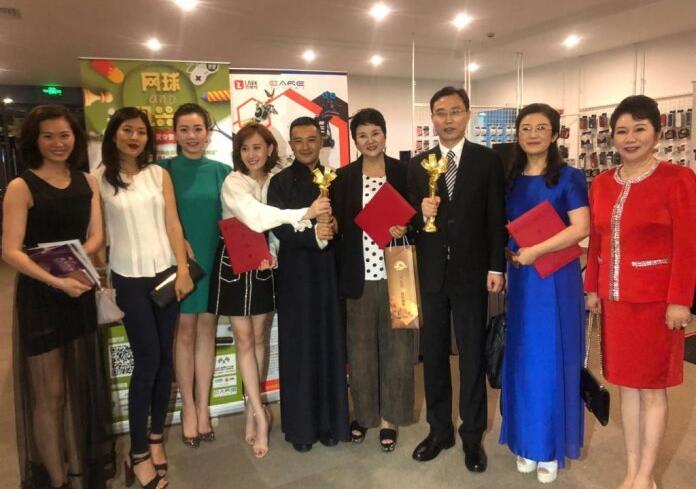 风险久久久久久亚洲精品影院