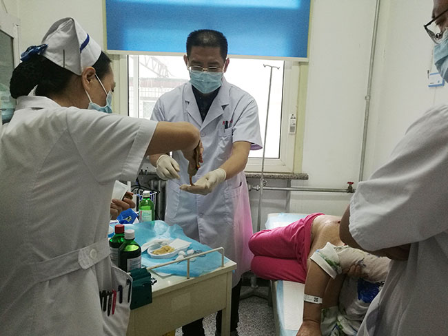 风险久久久久久亚洲精品影院