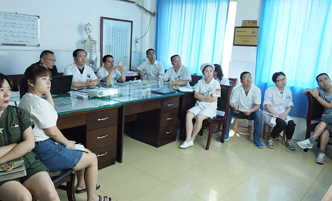 风险久久久久久亚洲精品影院