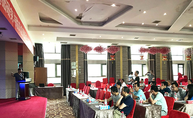 风险久久久久久亚洲精品影院