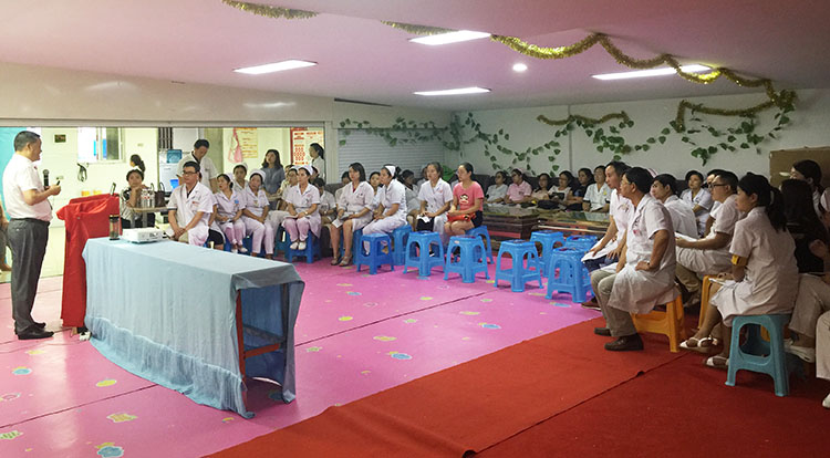 风险久久久久久亚洲精品影院