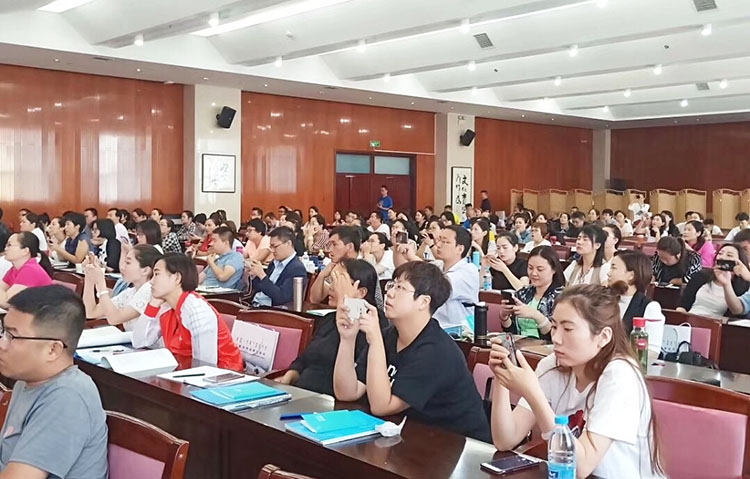 风险久久久久久亚洲精品影院