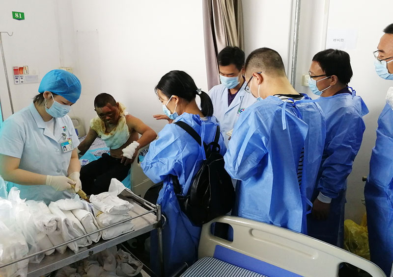 风险久久久久久亚洲精品影院