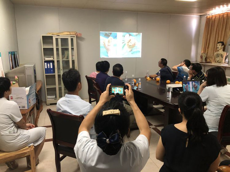 风险久久久久久亚洲精品影院