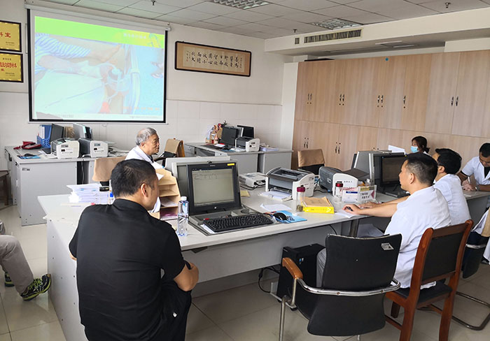 风险久久久久久亚洲精品影院