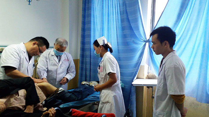 风险久久久久久亚洲精品影院