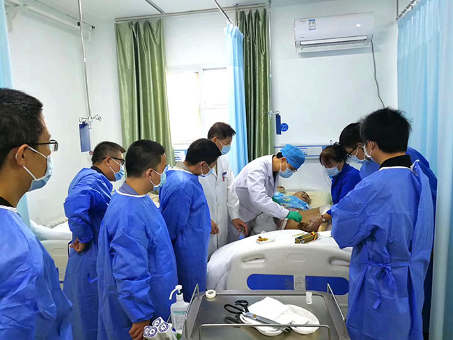 风险久久久久久亚洲精品影院