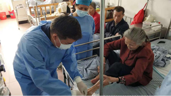 风险久久久久久亚洲精品影院