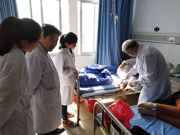 风险久久久久久亚洲精品影院