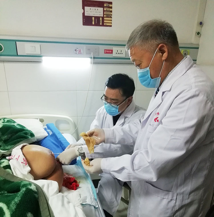 风险久久久久久亚洲精品影院