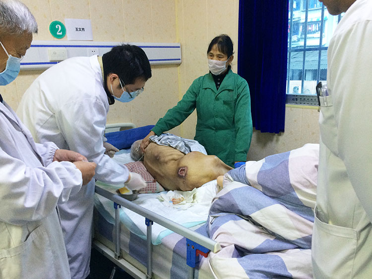 风险久久久久久亚洲精品影院