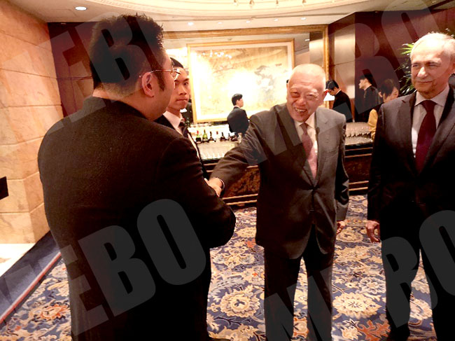 风险久久久久久亚洲精品影院