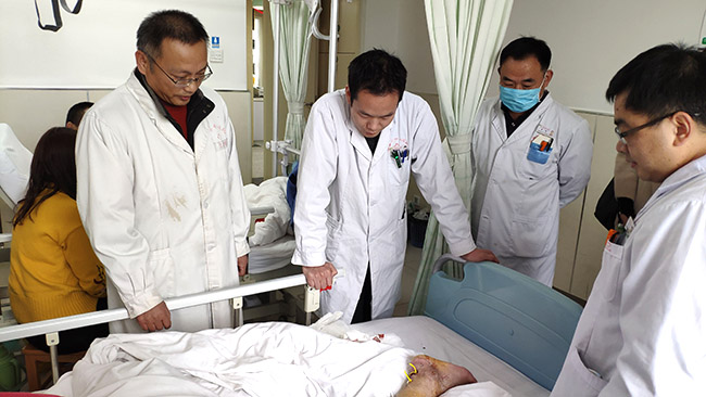 风险久久久久久亚洲精品影院