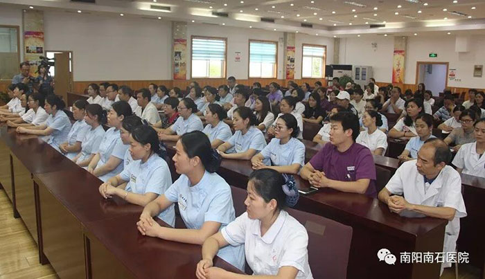 风险久久久久久亚洲精品影院