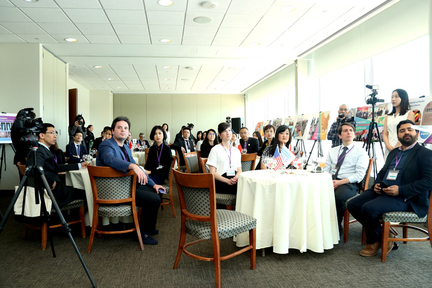 风险久久久久久亚洲精品影院