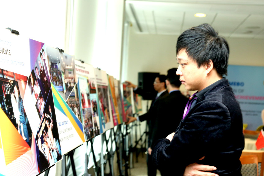 风险久久久久久亚洲精品影院