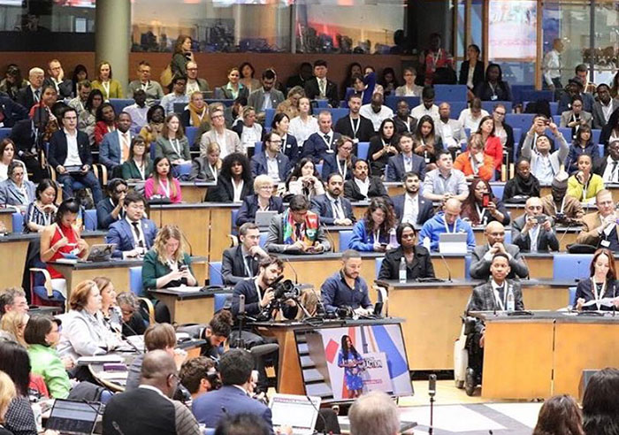 风险久久久久久亚洲精品影院