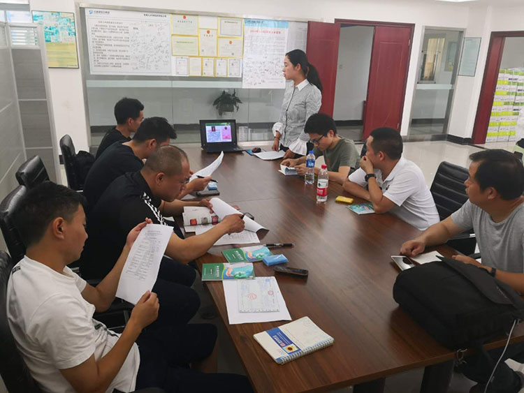 风险久久久久久亚洲精品影院