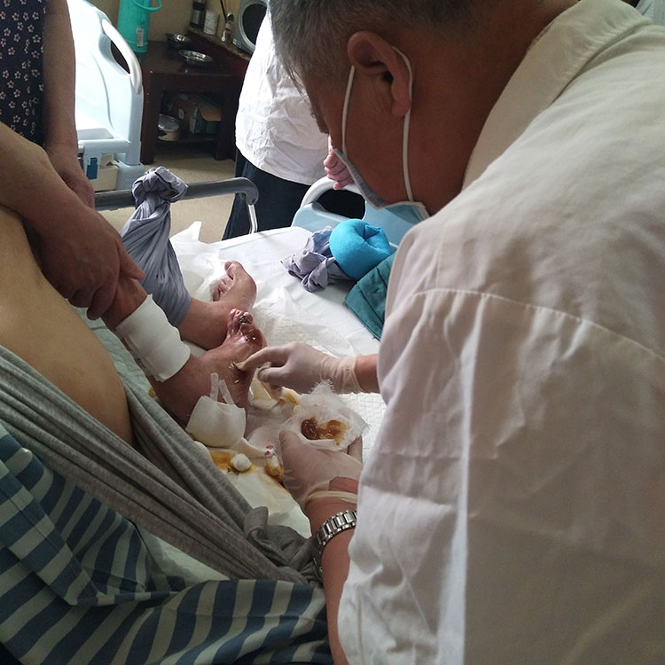 风险久久久久久亚洲精品影院