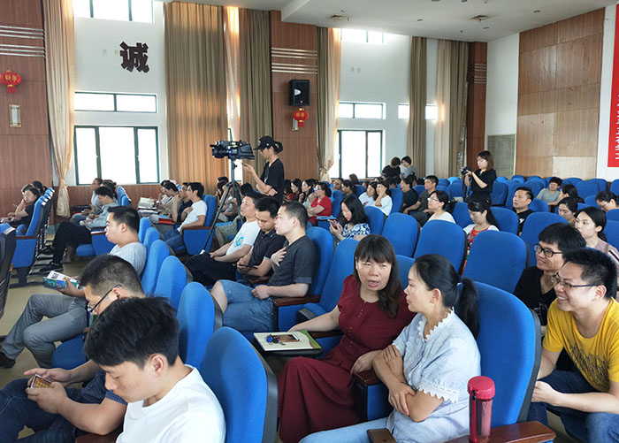 风险久久久久久亚洲精品影院