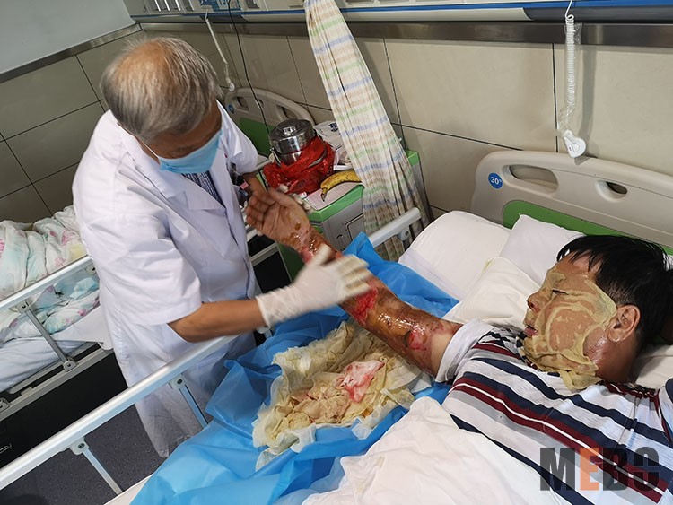 风险久久久久久亚洲精品影院