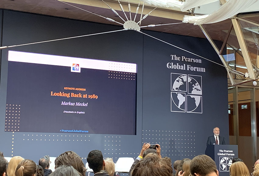 风险久久久久久亚洲精品影院