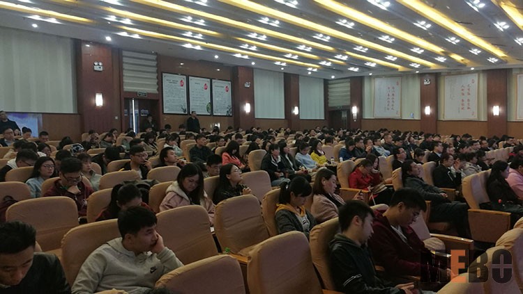 风险久久久久久亚洲精品影院