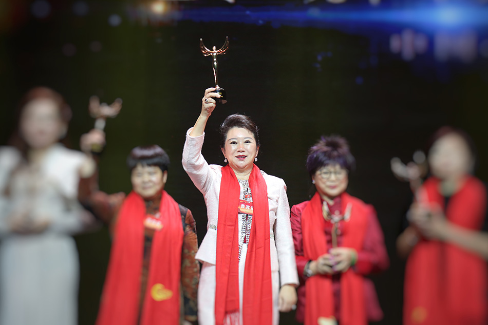 风险久久久久久亚洲精品影院