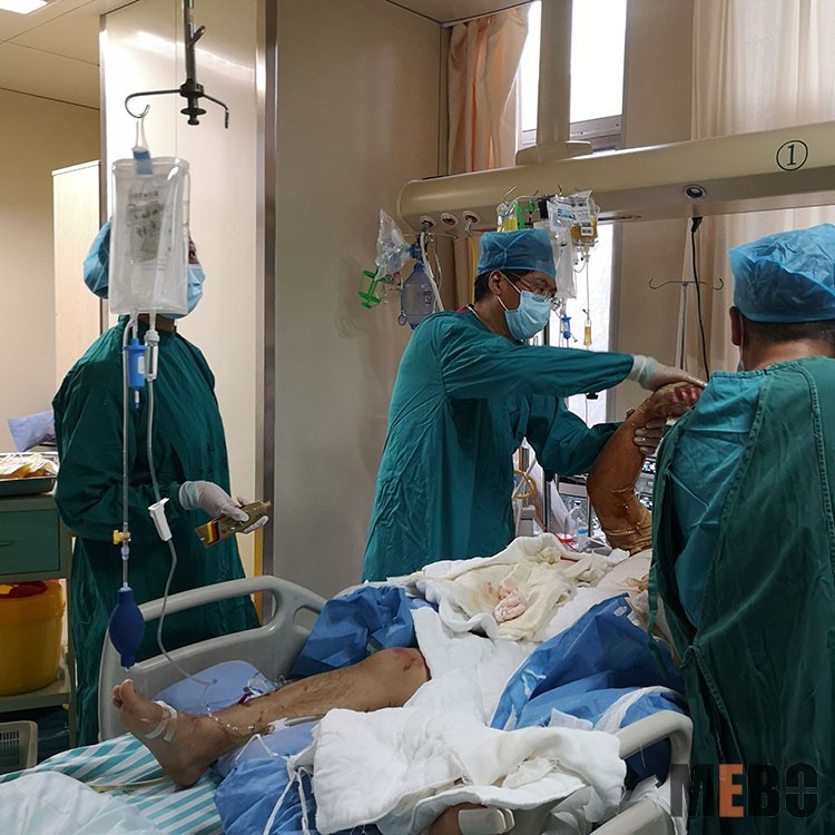 风险久久久久久亚洲精品影院