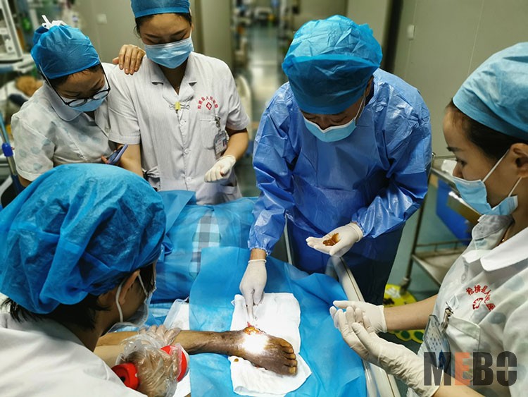 风险久久久久久亚洲精品影院