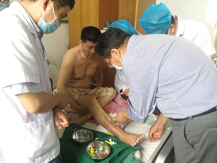 风险久久久久久亚洲精品影院