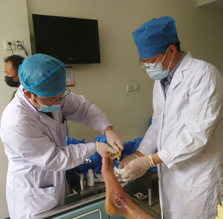 风险久久久久久亚洲精品影院