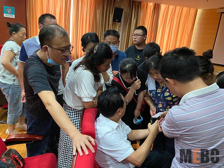 风险久久久久久亚洲精品影院